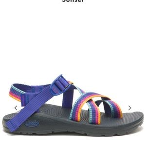 Chacos size 5